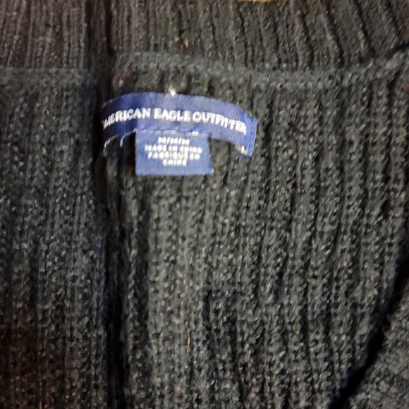 American eagle cold shoulder sweater - Picture 3 of 3